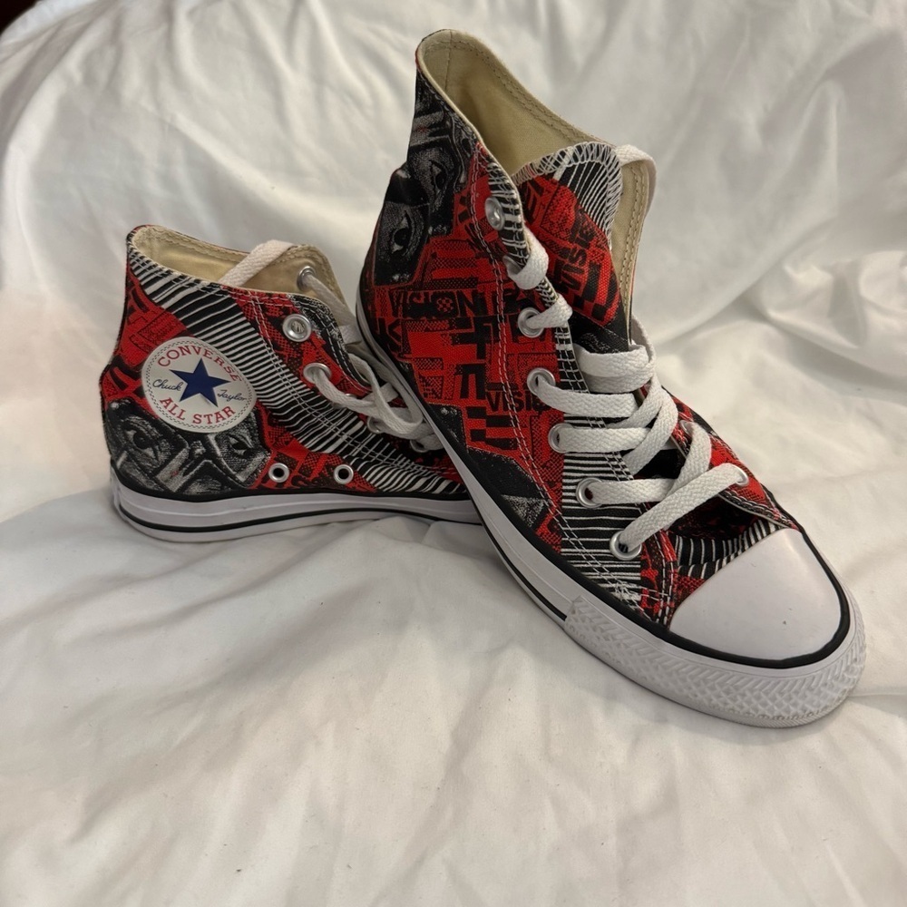 EUC Converse Chuck Taylor All Star Hi Vision Red Black Sneakers 158548F